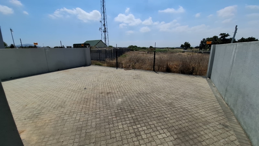 To Let commercial Property for Rent in Bonnie Brae Western Cape
